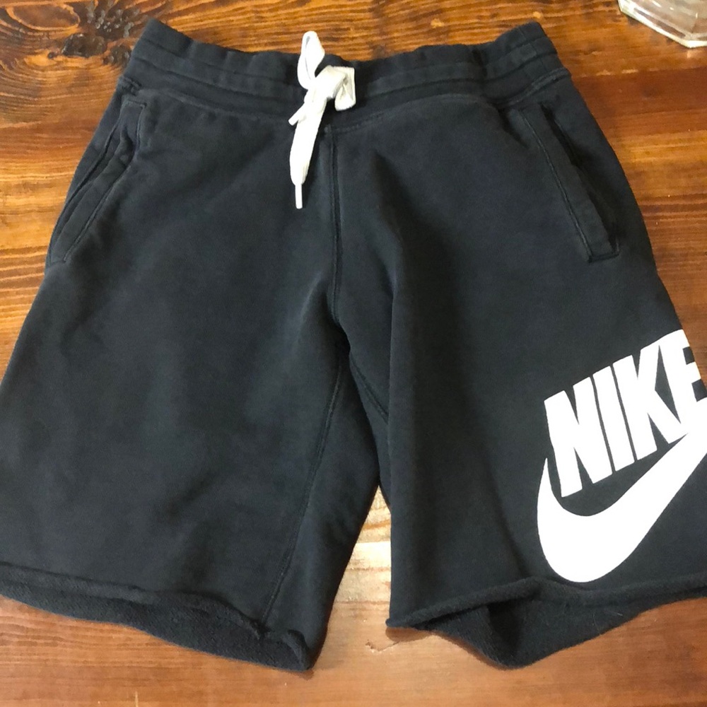 Men’s NIKE shorts